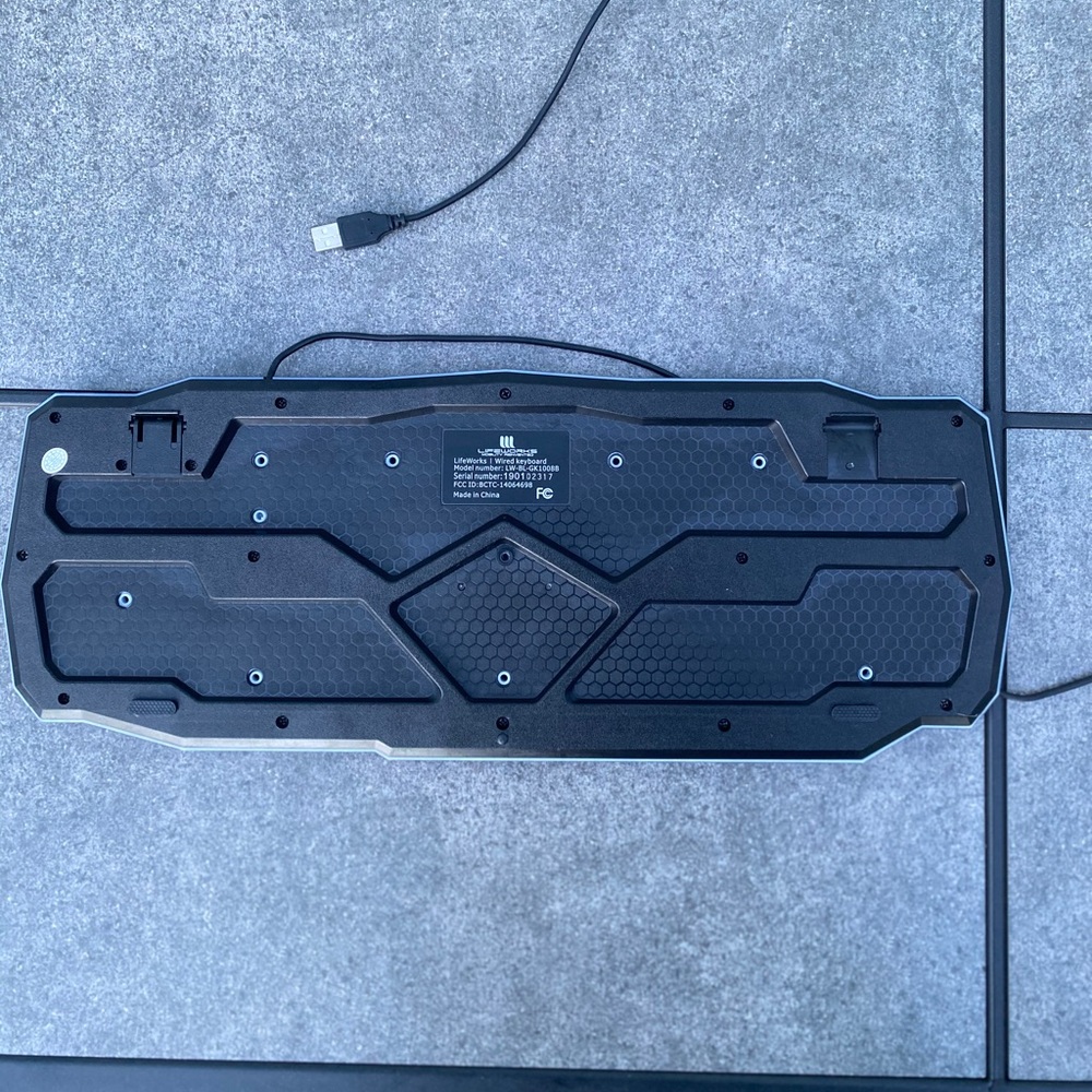 Wired Keyboard - Picture 2 of 4